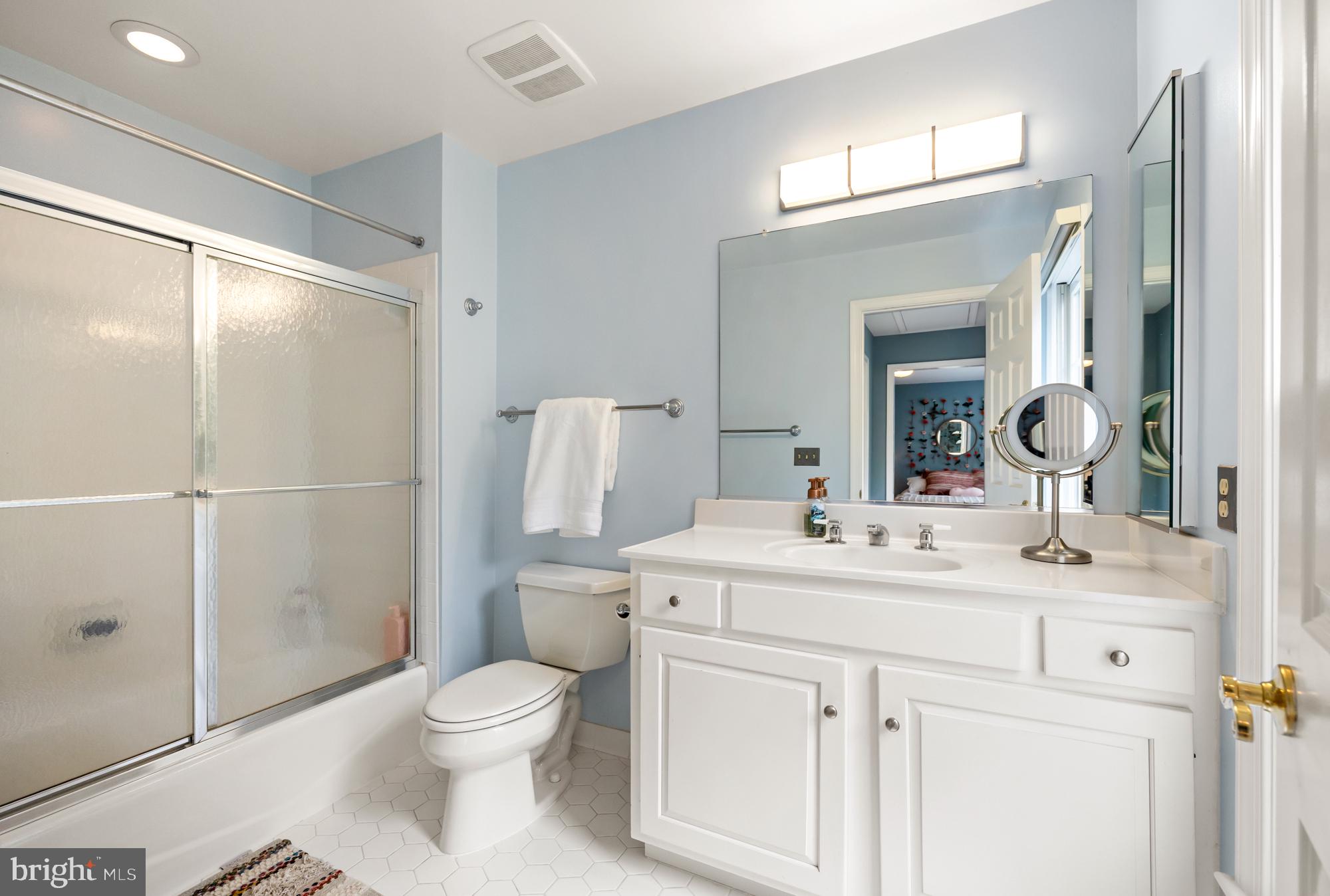 CHEVY CHASE - Residential Lease