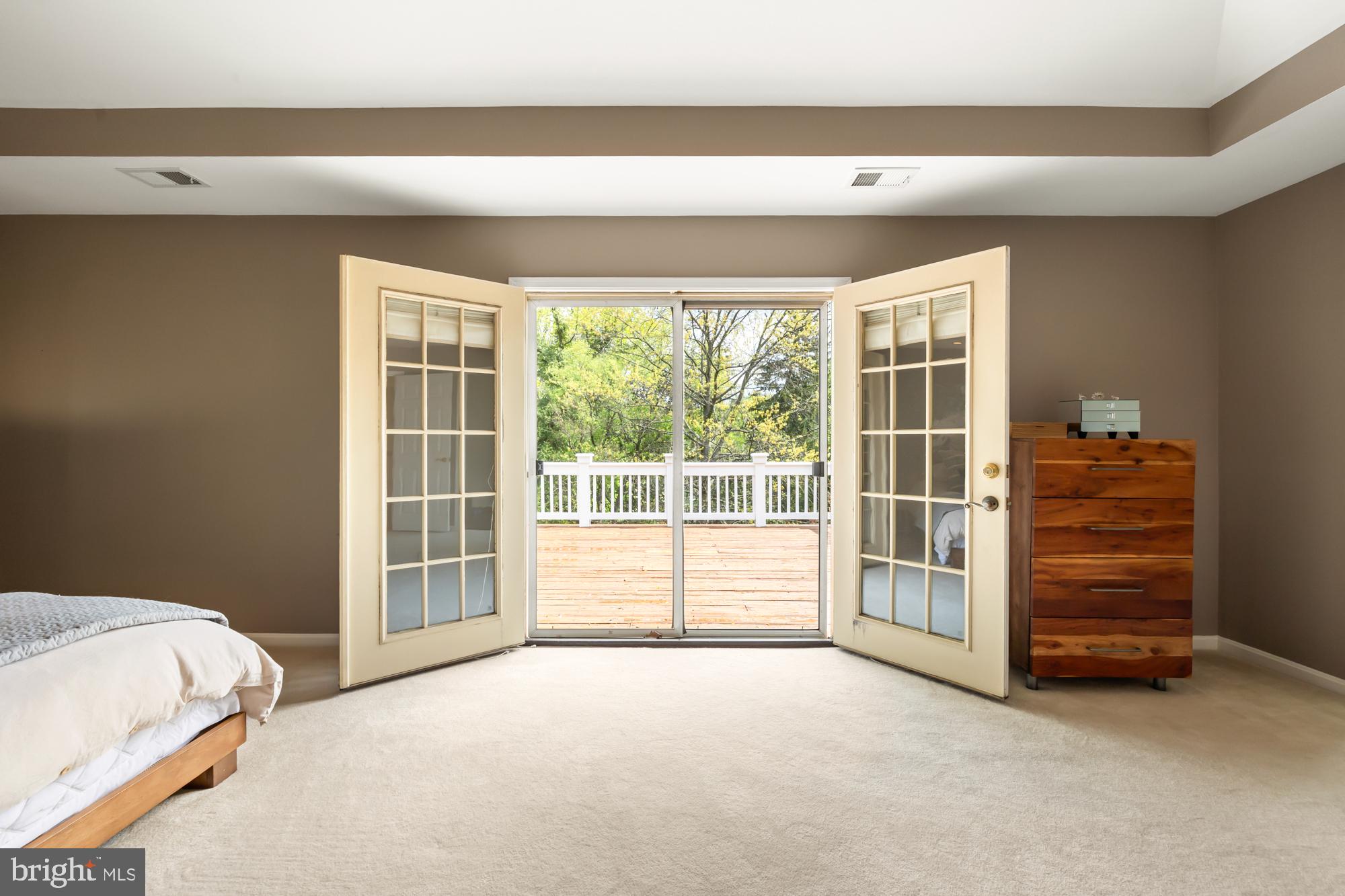 CHEVY CHASE - Residential Lease