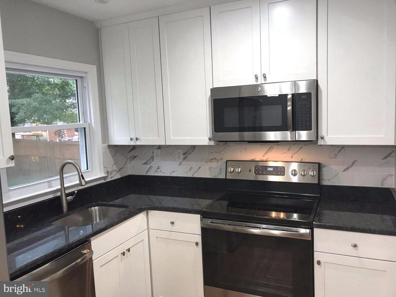 WHEATON WOODS - Residential Lease