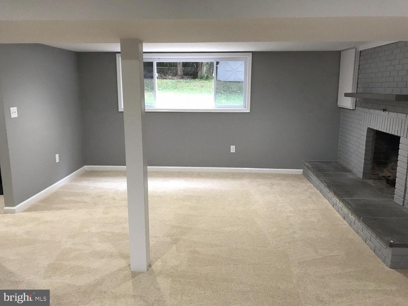 WHEATON WOODS - Residential Lease