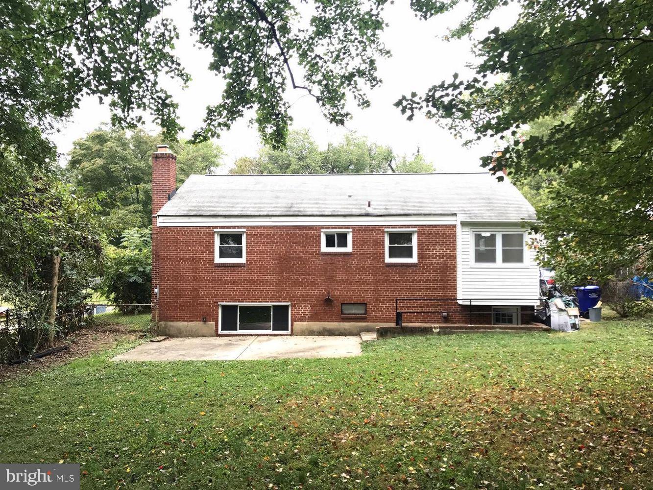 WHEATON WOODS - Residential Lease