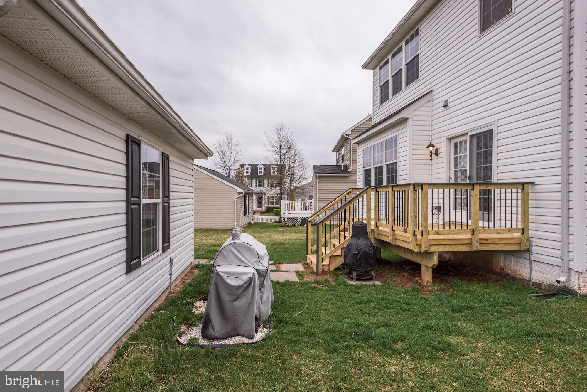 MEADOWS AT MORRIS FARM - Residential