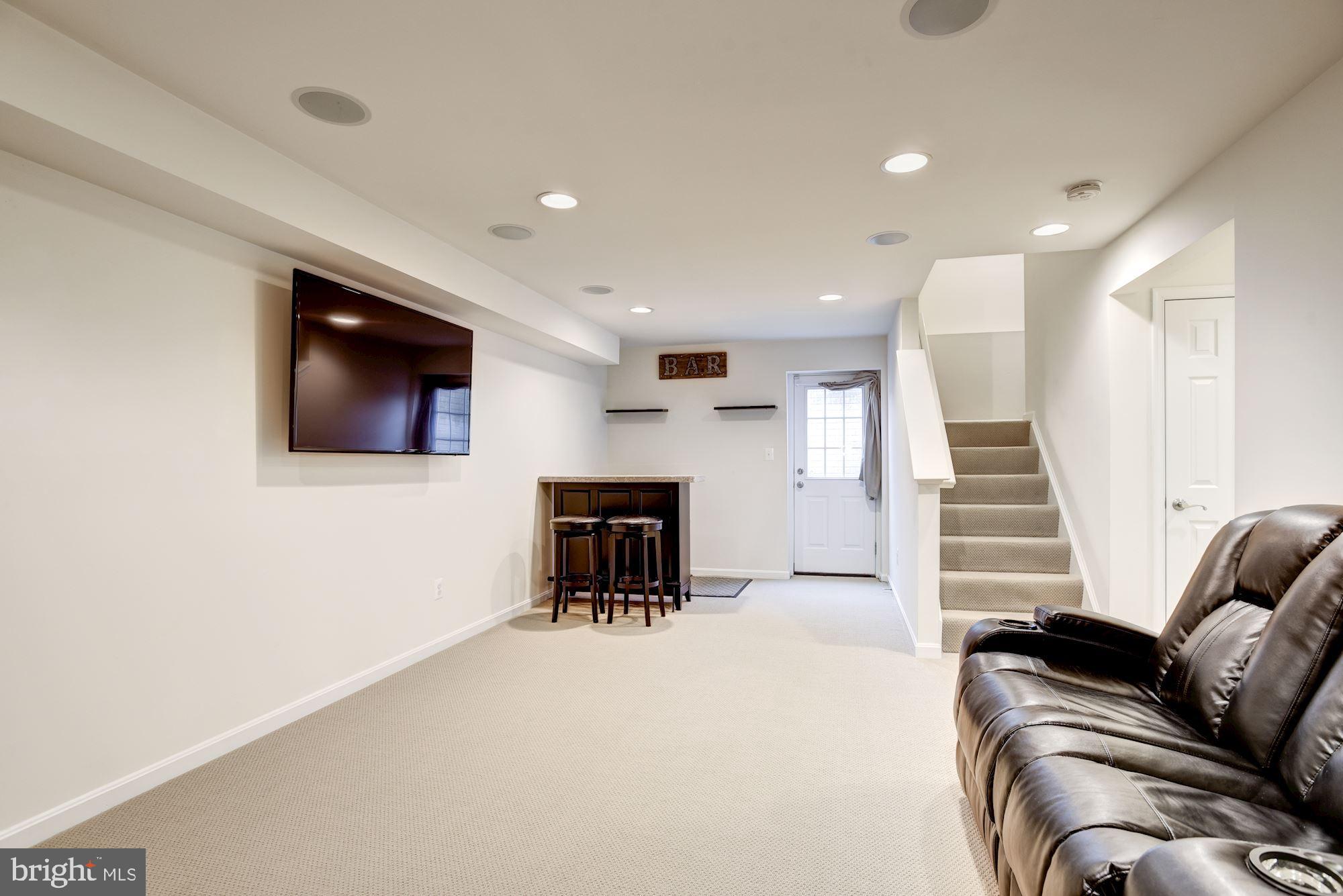 MEADOWS AT MORRIS FARM - Residential