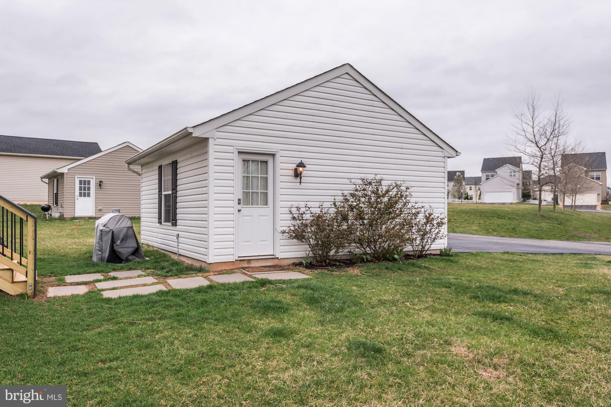 MEADOWS AT MORRIS FARM - Residential