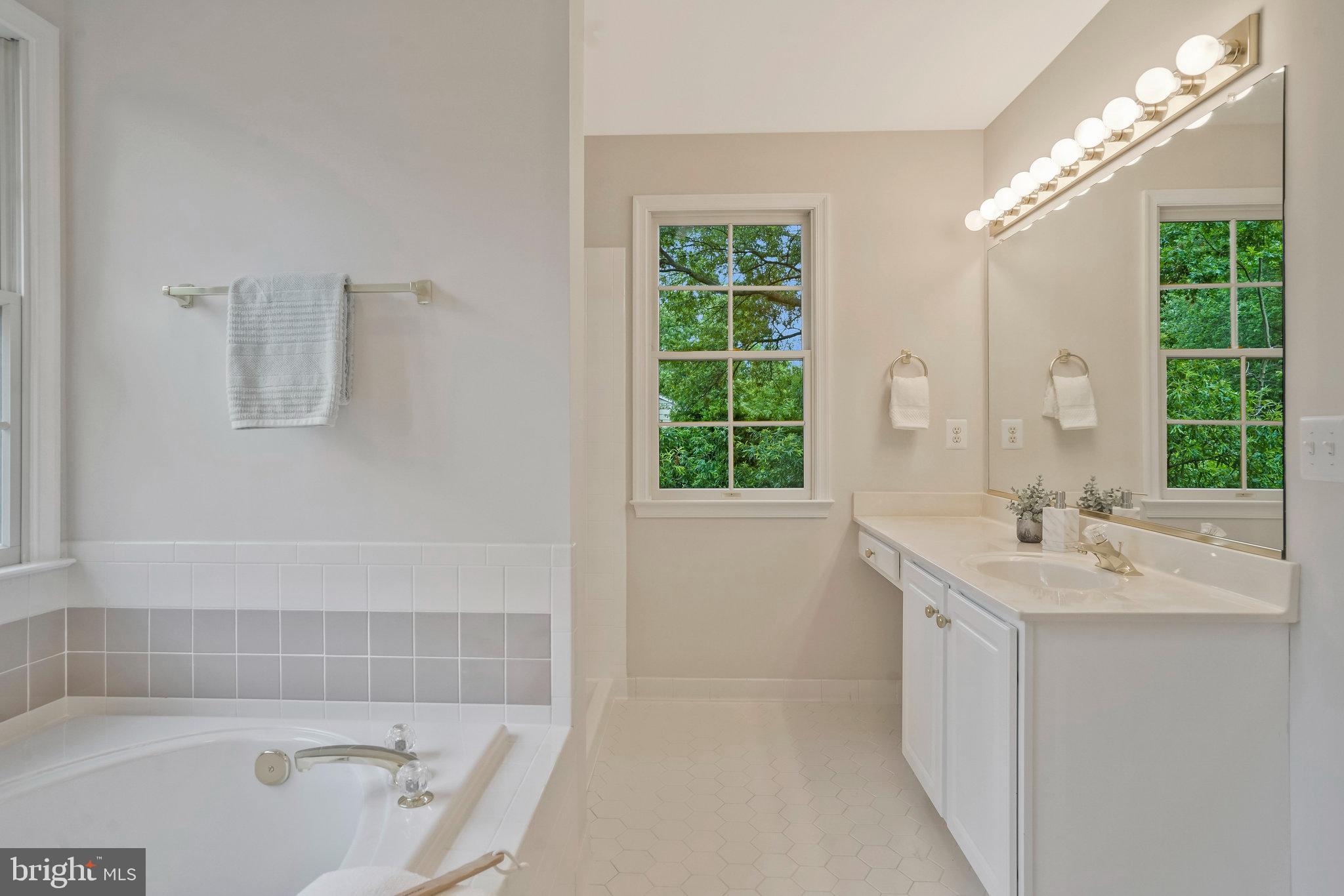 CARLIN SPRINGS - Residential