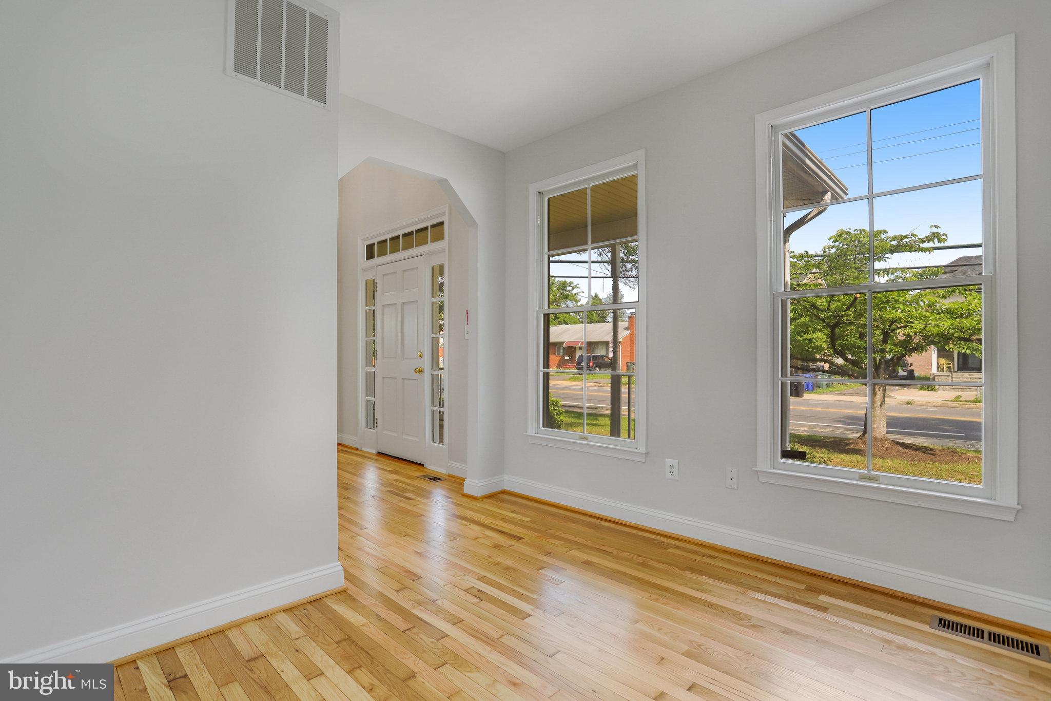 CARLIN SPRINGS - Residential