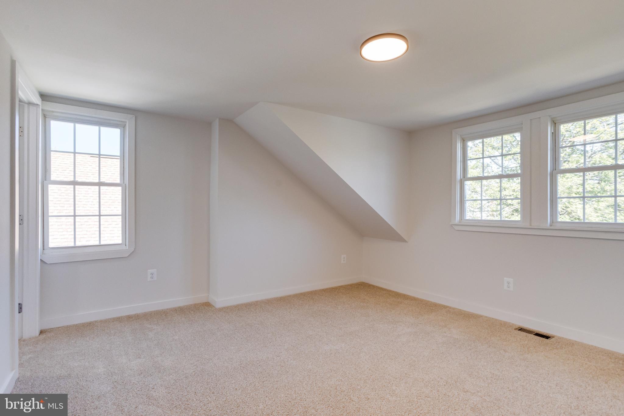 LAURAVILLE HISTORIC DISTRICT - Residential