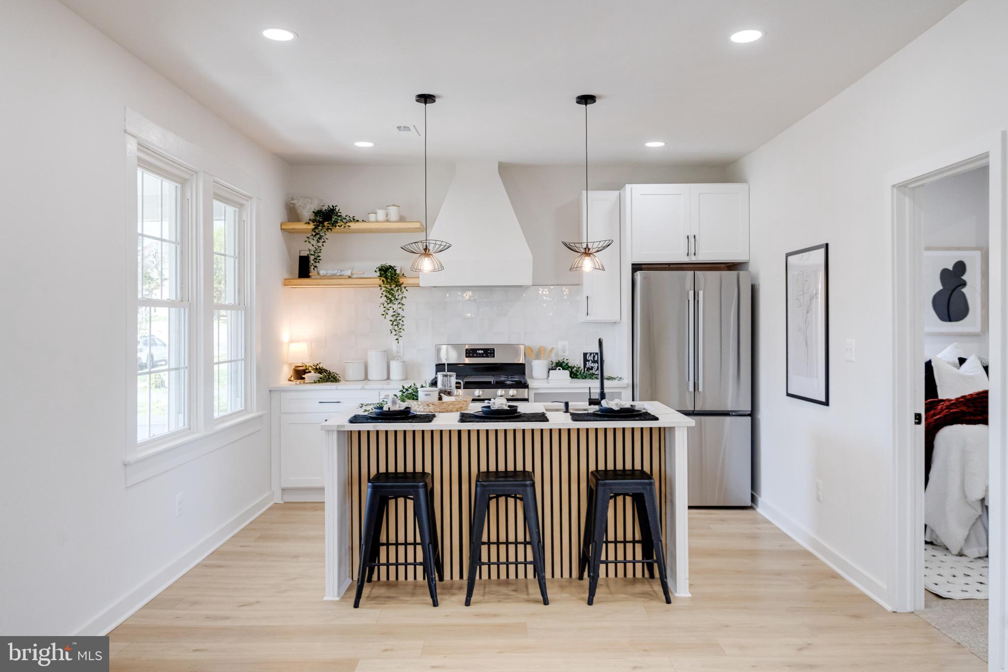 LAURAVILLE HISTORIC DISTRICT - Residential