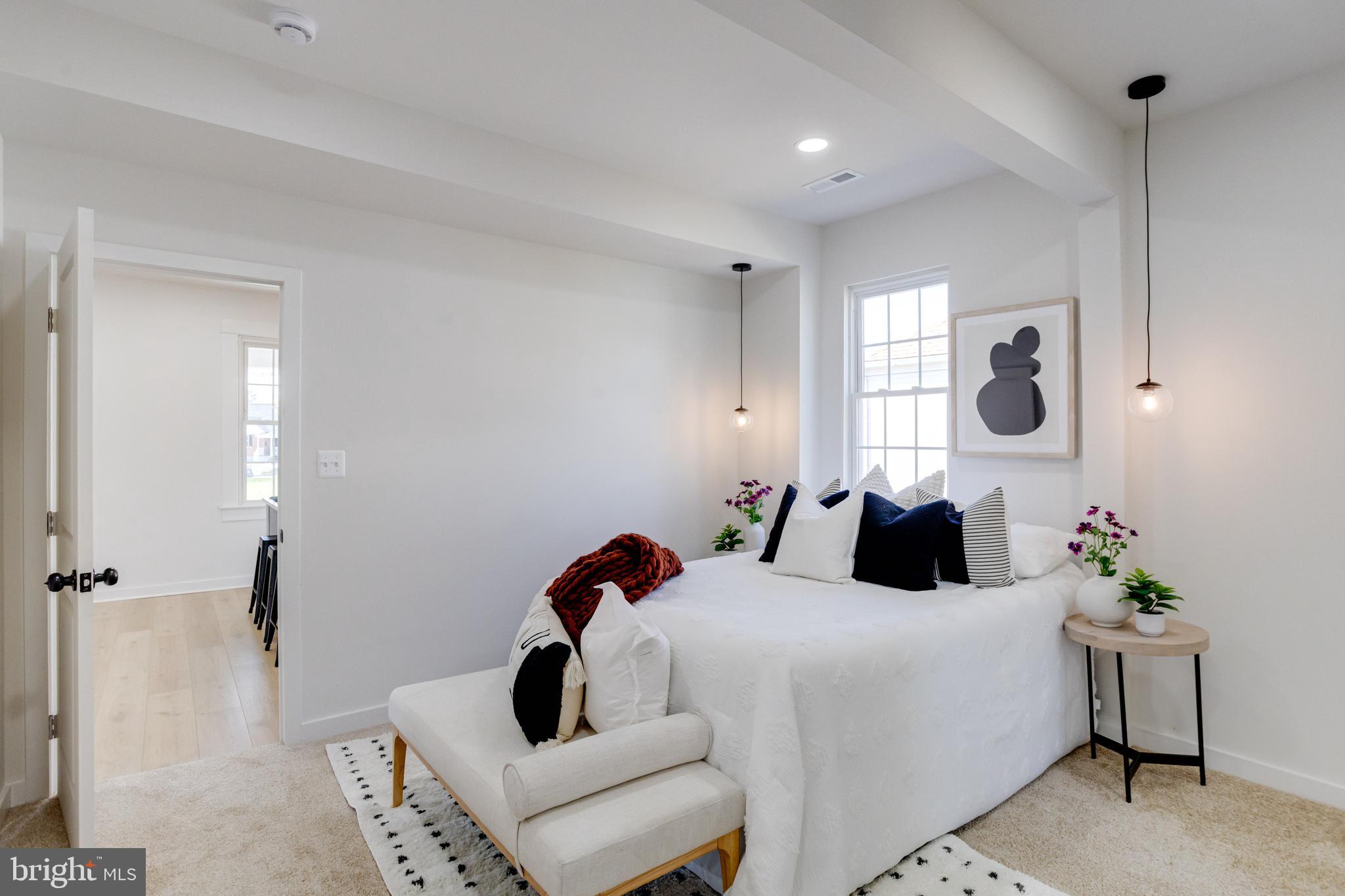 LAURAVILLE HISTORIC DISTRICT - Residential