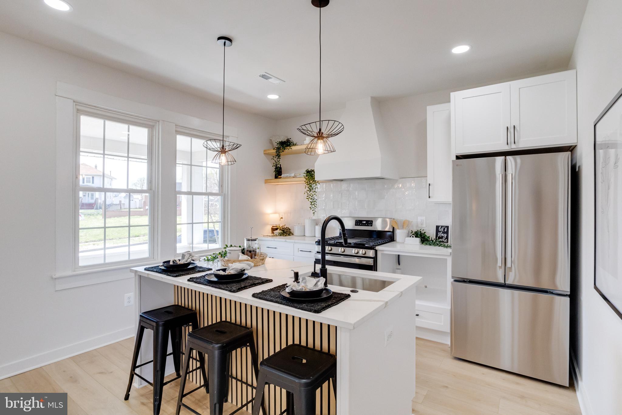 LAURAVILLE HISTORIC DISTRICT - Residential