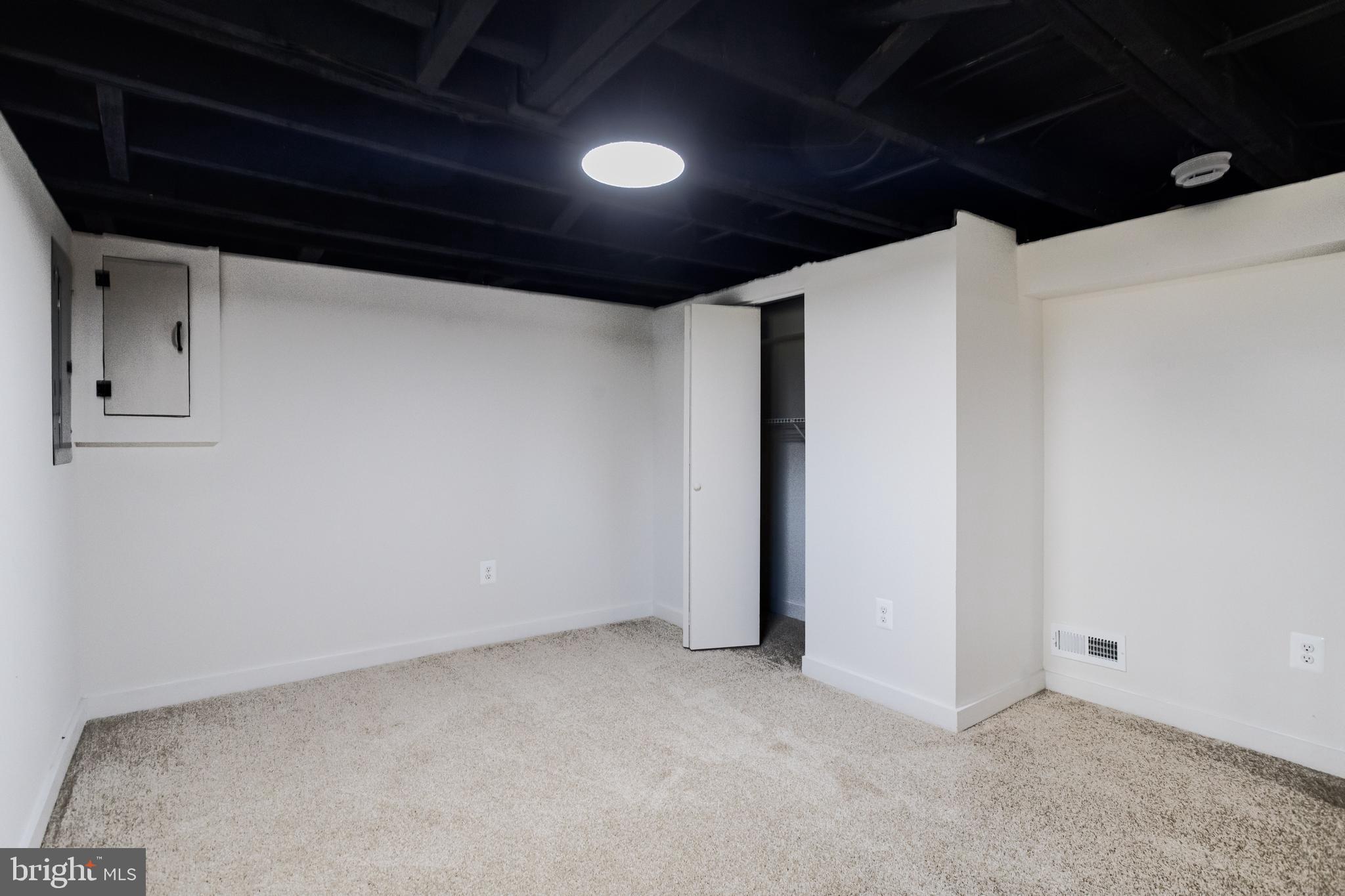 LAURAVILLE HISTORIC DISTRICT - Residential