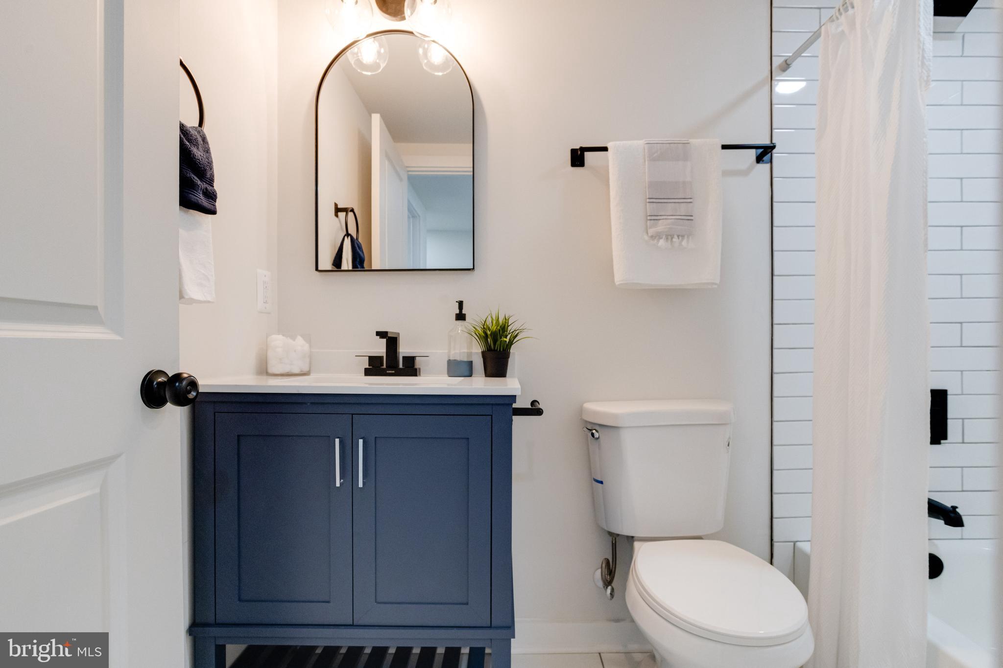 LAURAVILLE HISTORIC DISTRICT - Residential