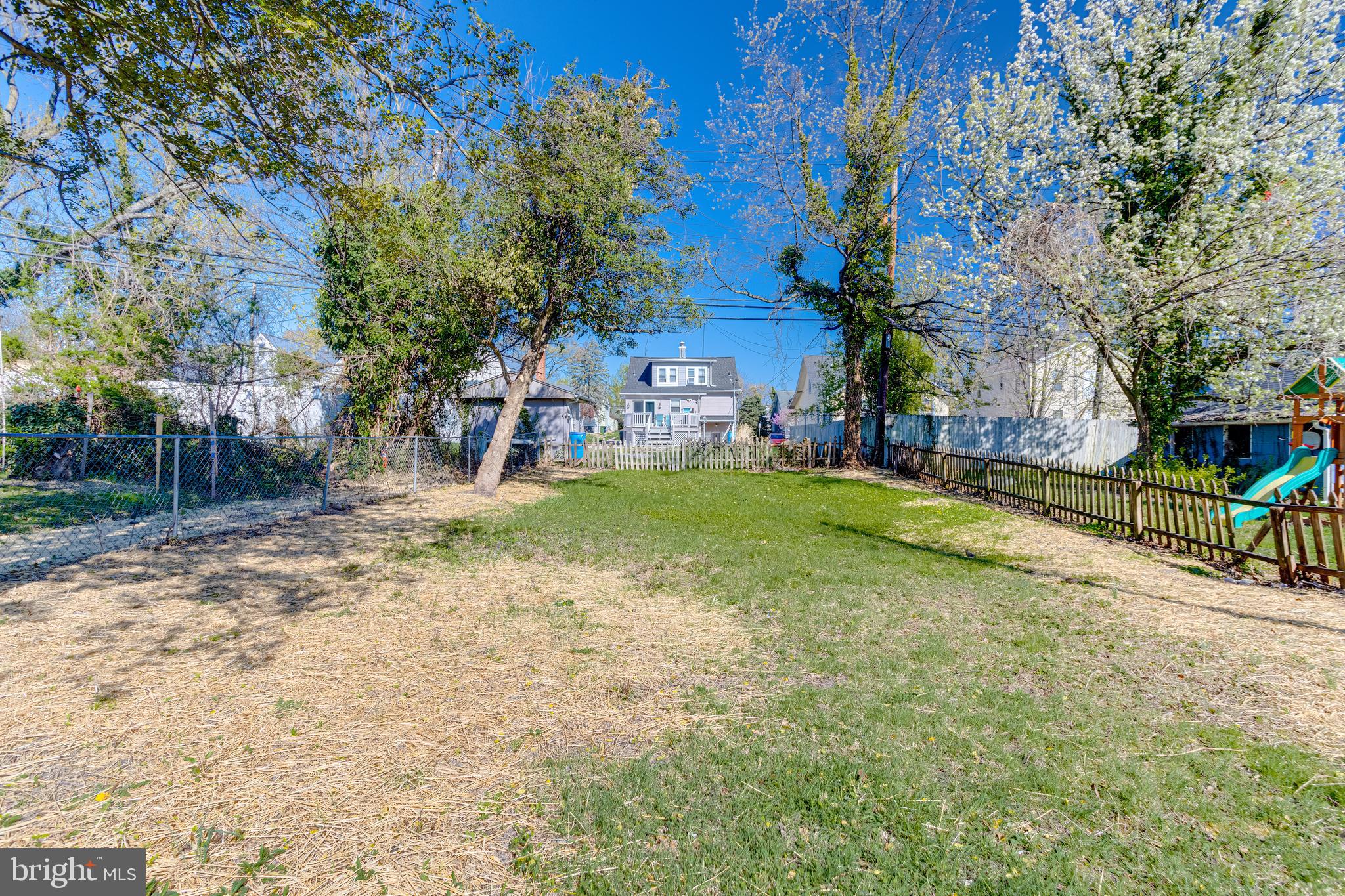 LAURAVILLE HISTORIC DISTRICT - Residential