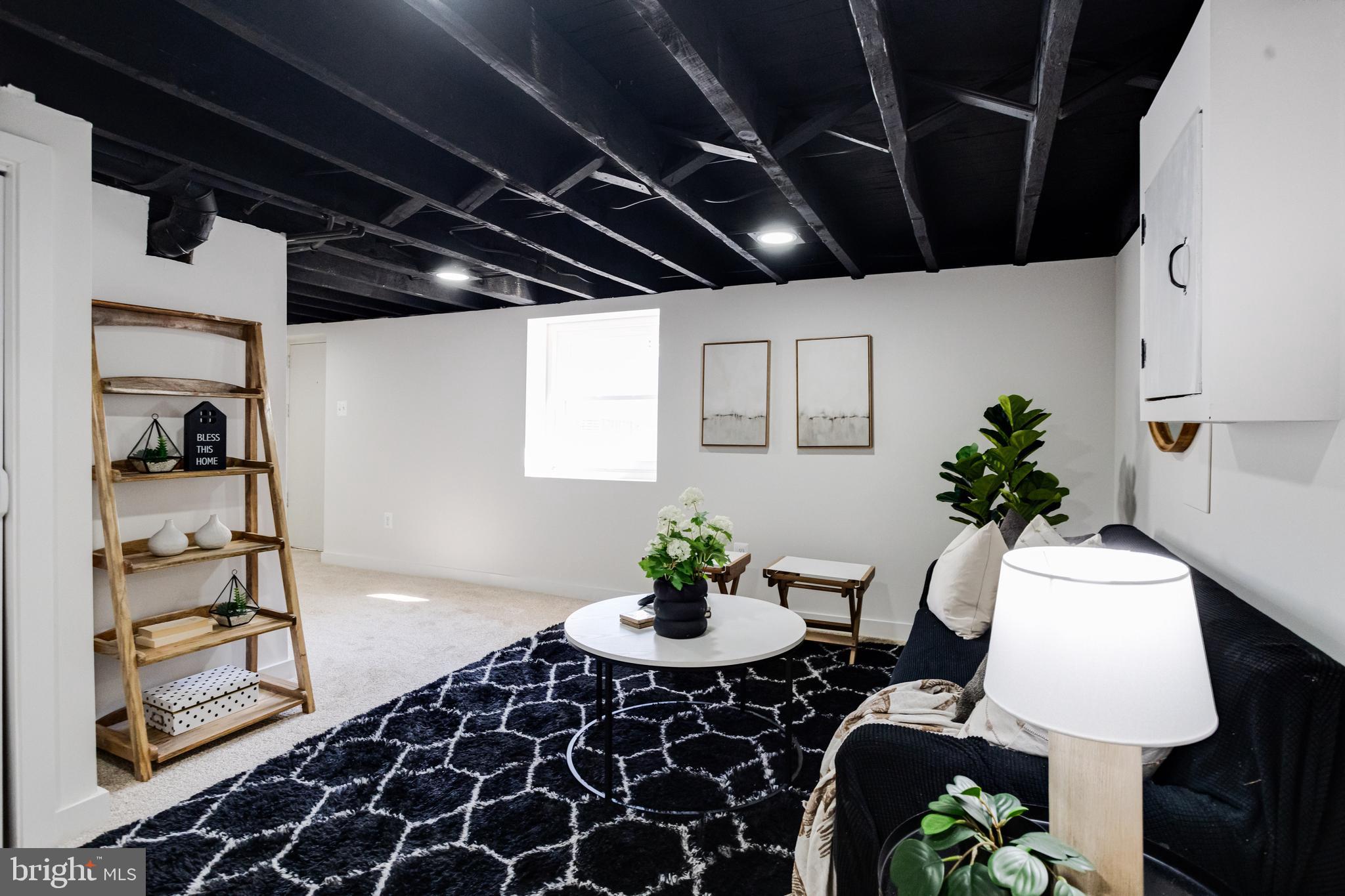 LAURAVILLE HISTORIC DISTRICT - Residential