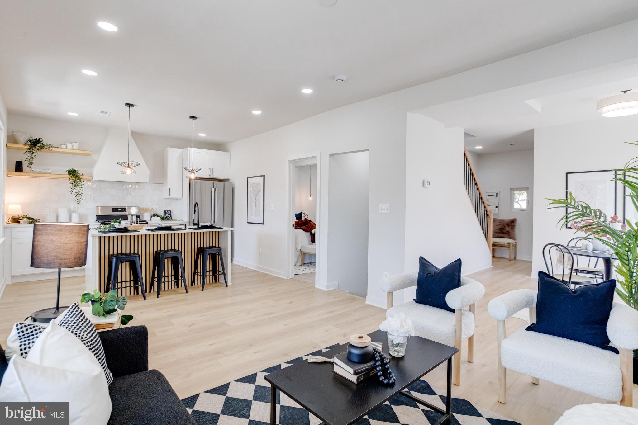 LAURAVILLE HISTORIC DISTRICT - Residential