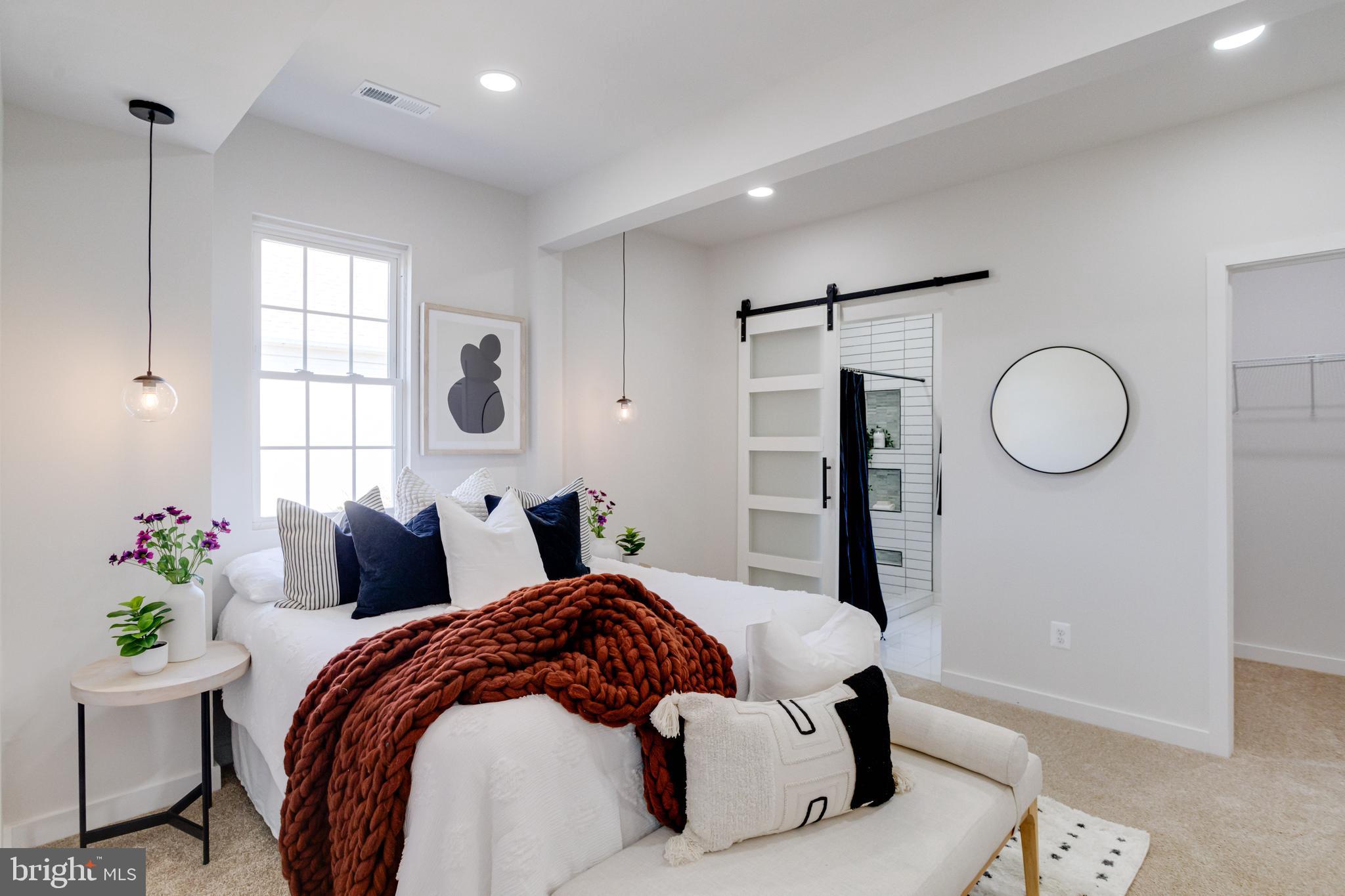 LAURAVILLE HISTORIC DISTRICT - Residential