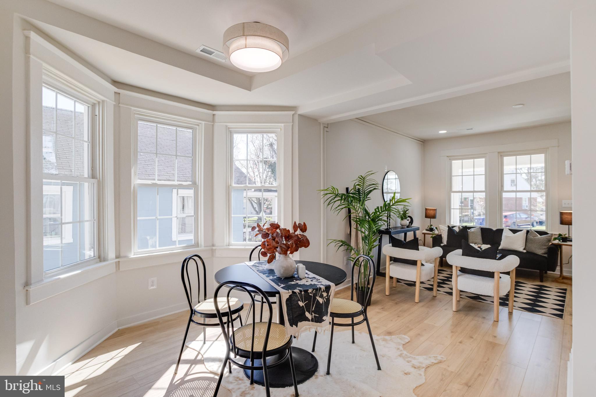 LAURAVILLE HISTORIC DISTRICT - Residential