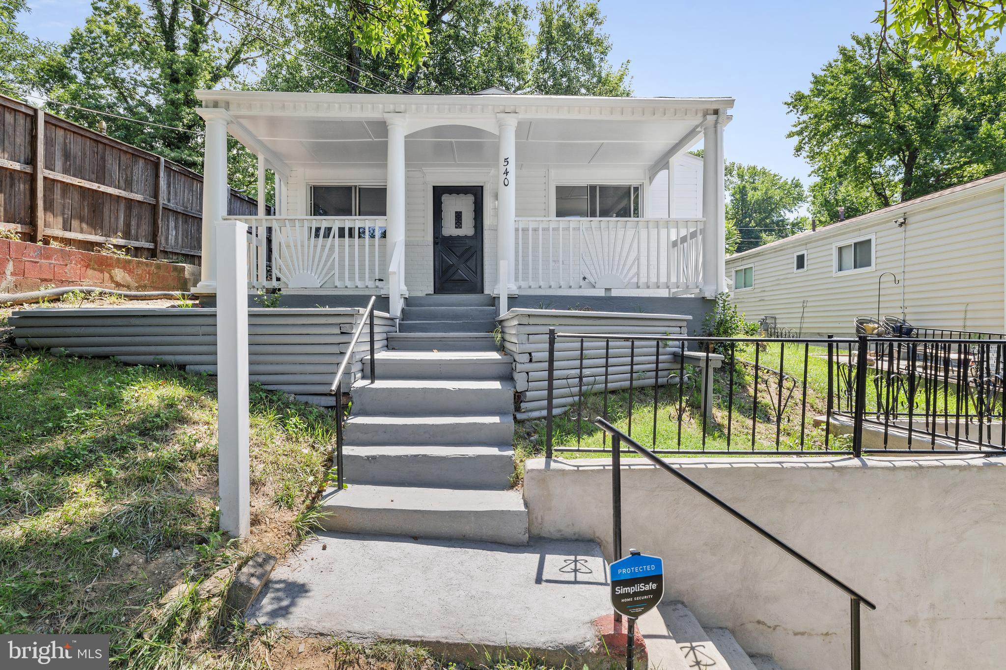 CAPITOL HEIGHTS - Residential