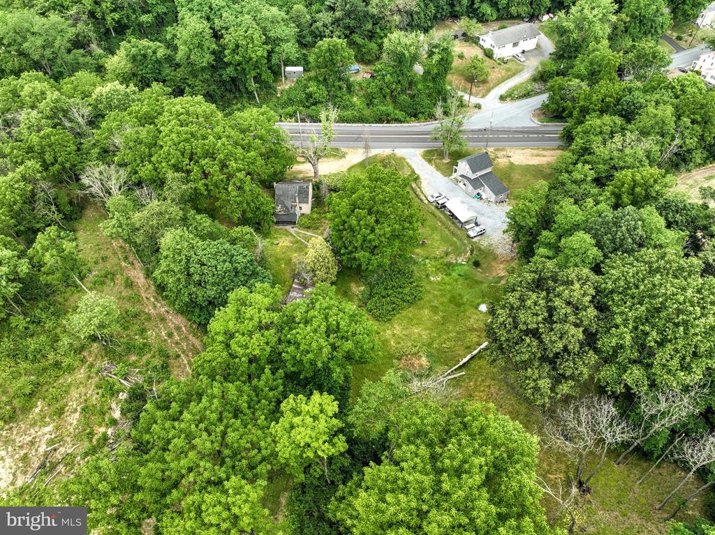 Photo of 1065 FURNACE HILLS PIKE, LITITZ, PA 17543 (MLS # PALA2036838)