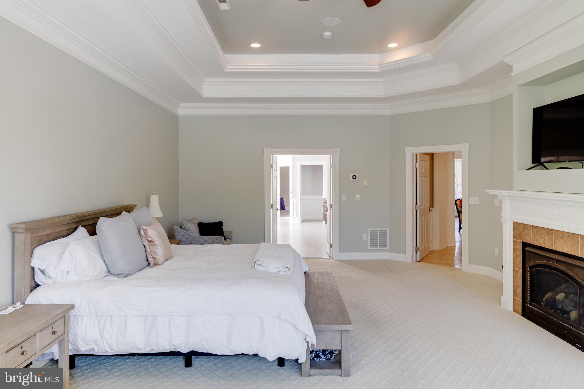 BOWLEYS QUARTERS - Residential