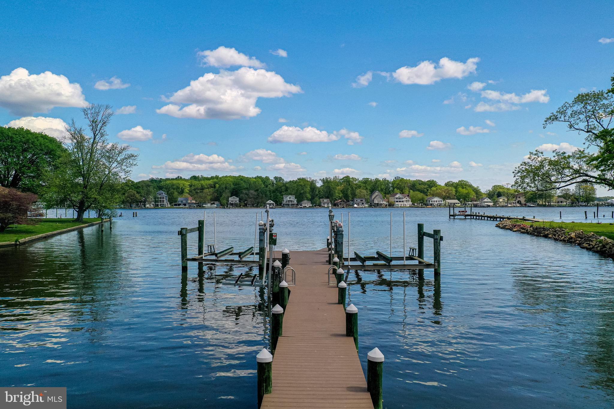 BOWLEYS QUARTERS - Residential