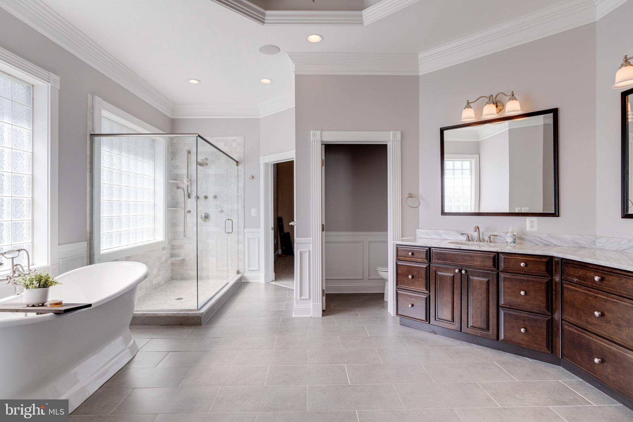 BOWLEYS QUARTERS - Residential