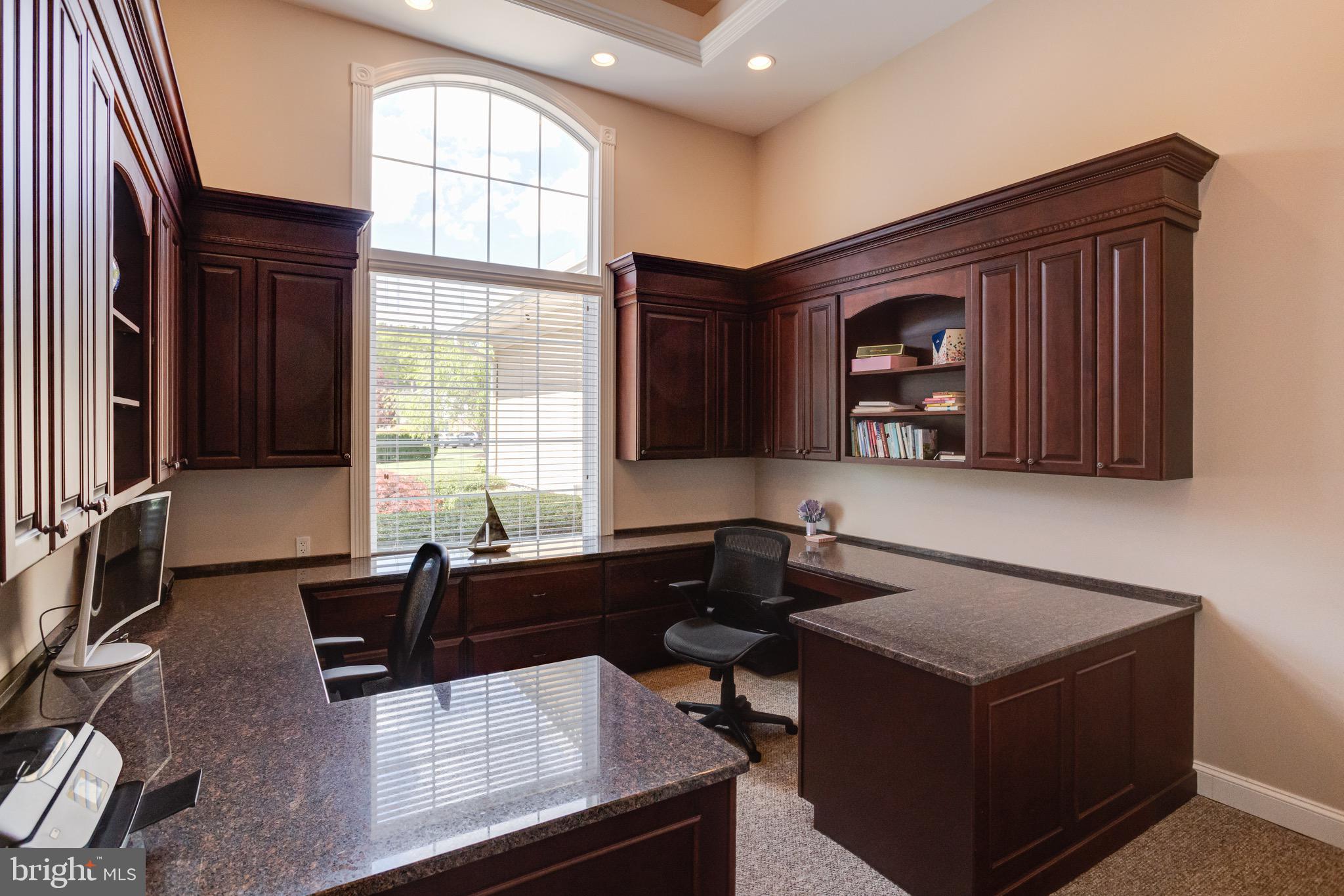 BOWLEYS QUARTERS - Residential