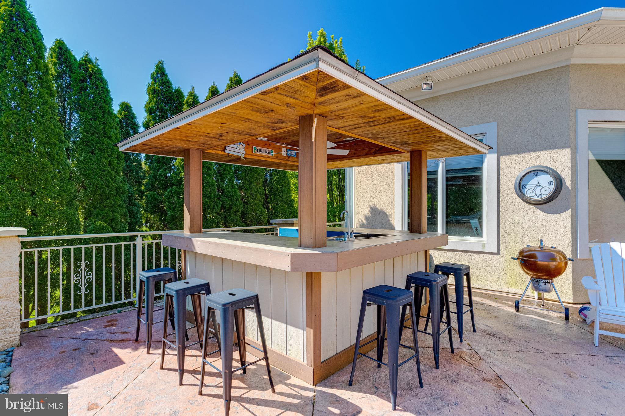 BOWLEYS QUARTERS - Residential