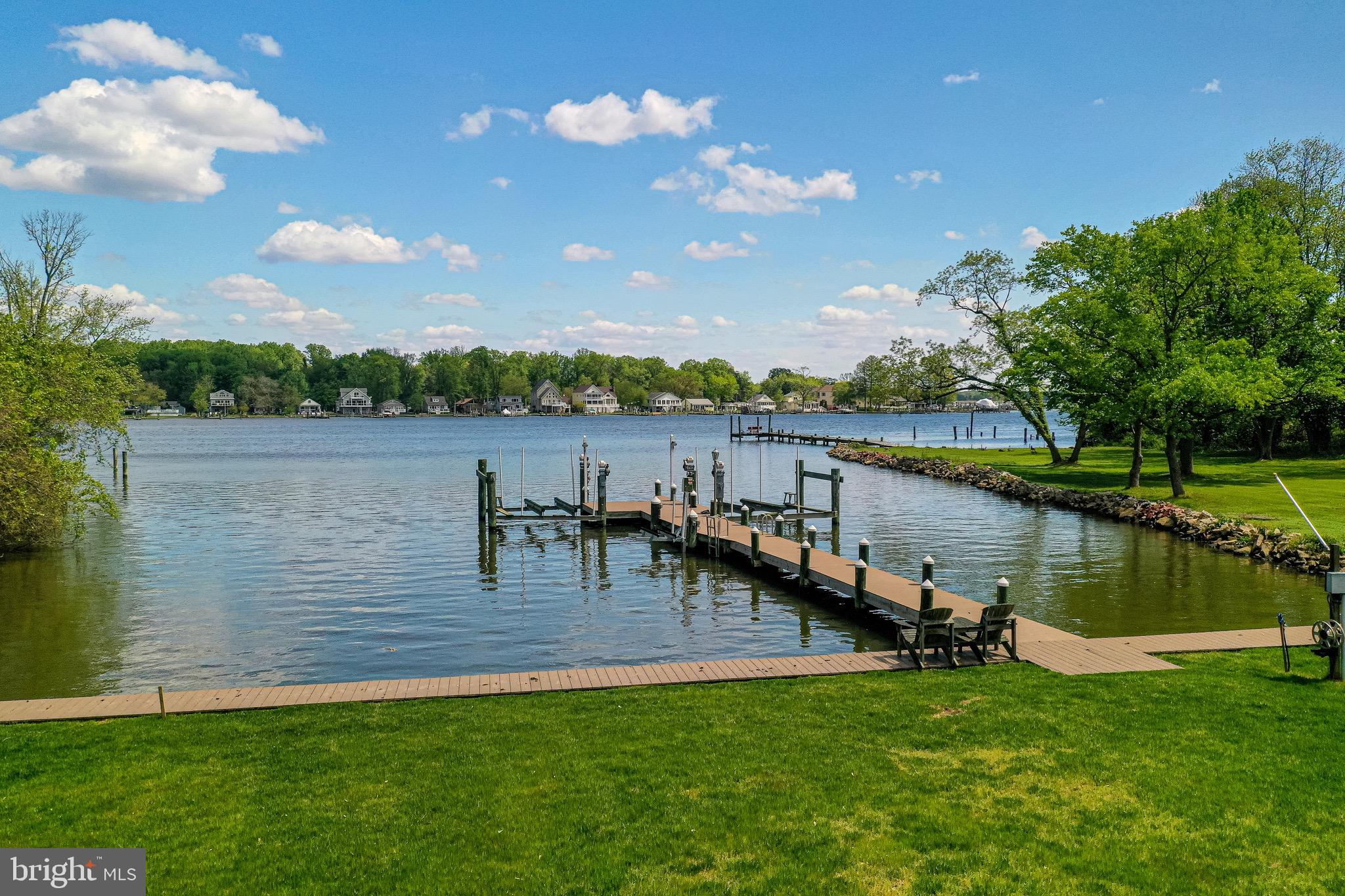 BOWLEYS QUARTERS - Residential