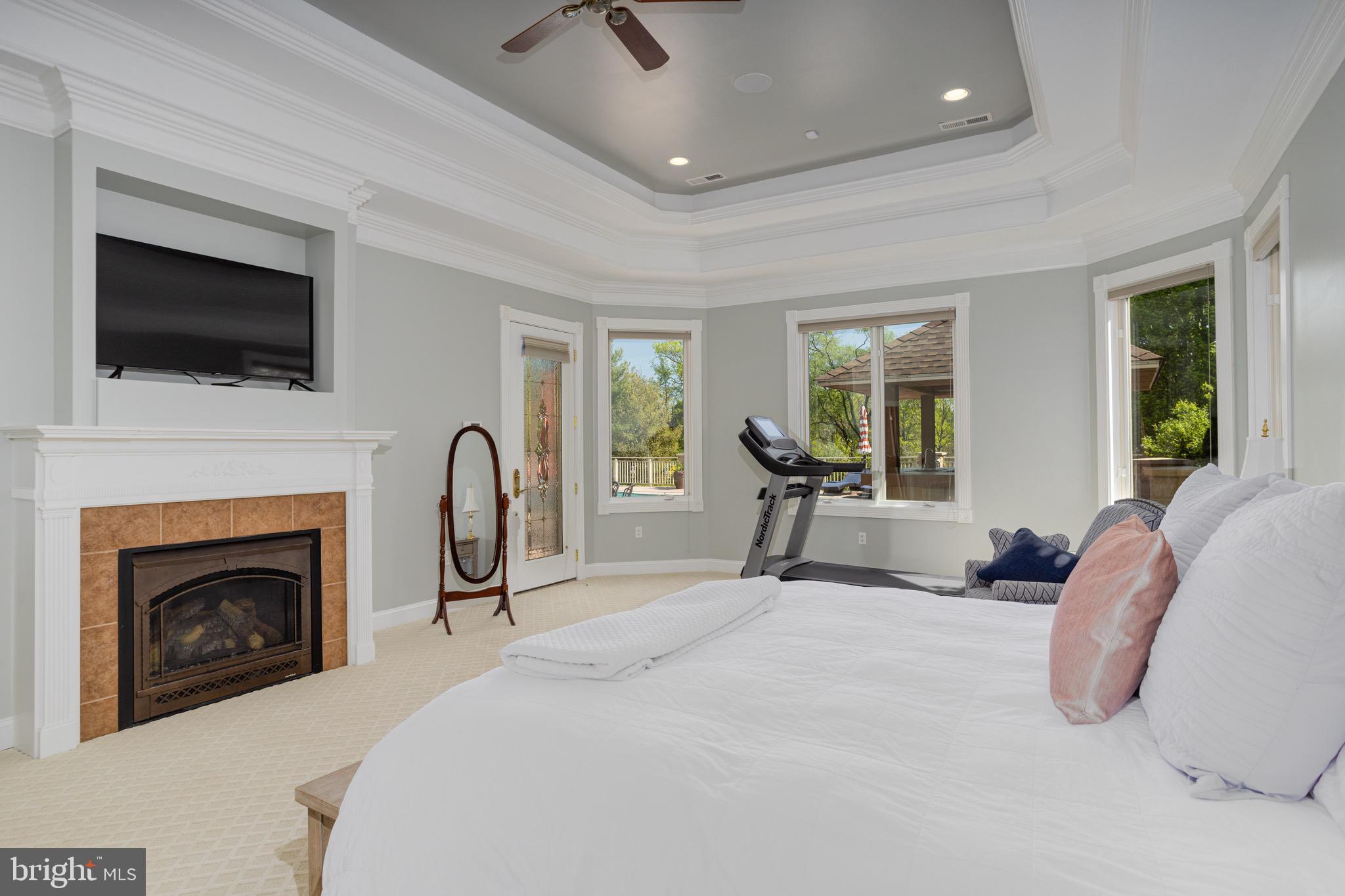 BOWLEYS QUARTERS - Residential