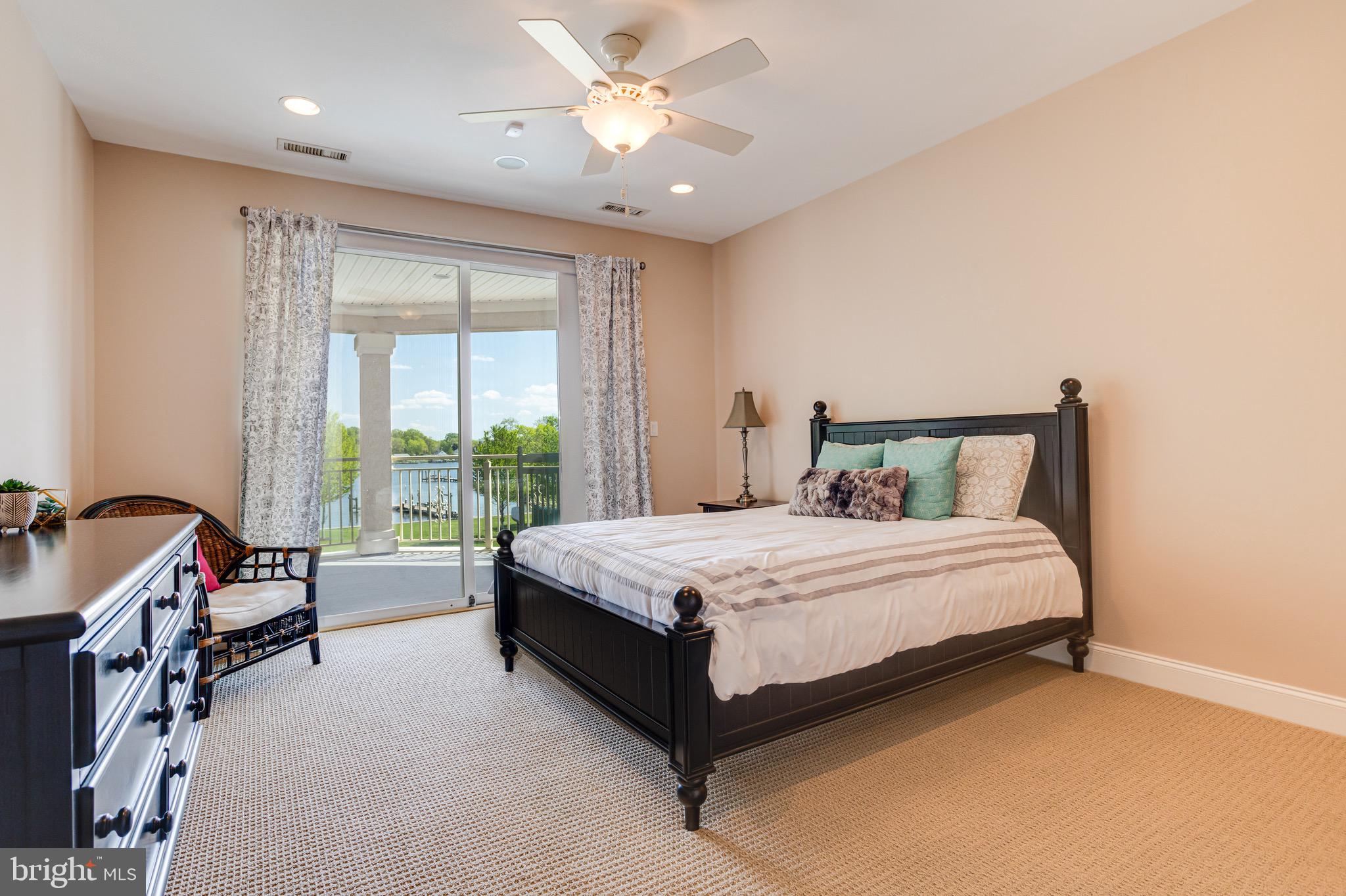 BOWLEYS QUARTERS - Residential