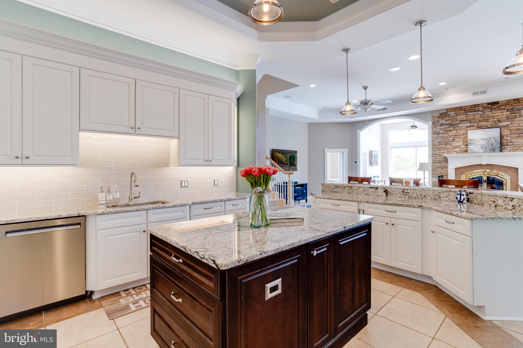 BOWLEYS QUARTERS - Residential