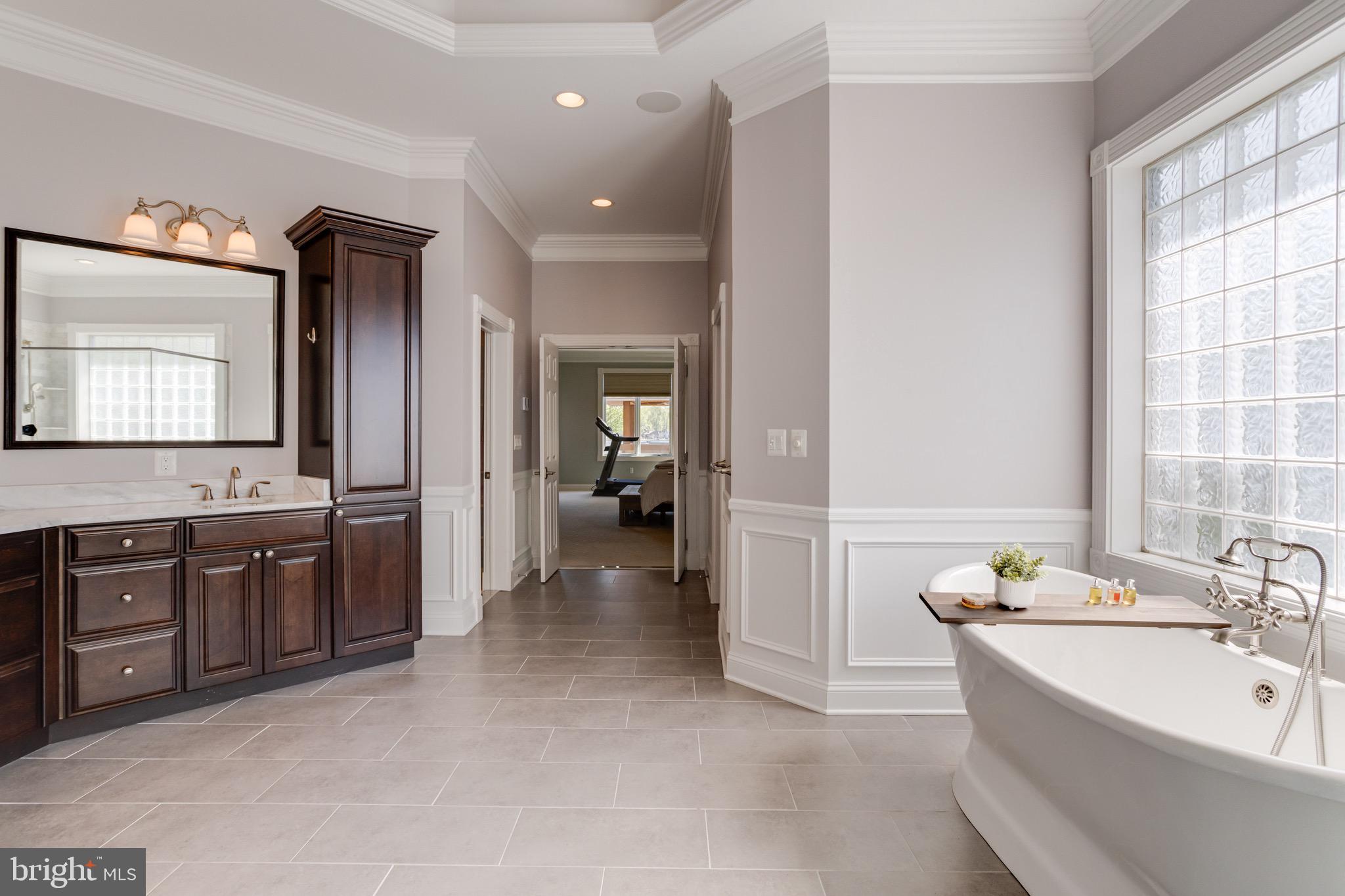 BOWLEYS QUARTERS - Residential