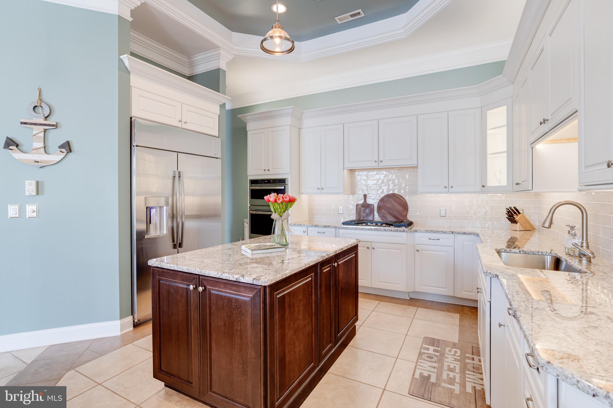 BOWLEYS QUARTERS - Residential