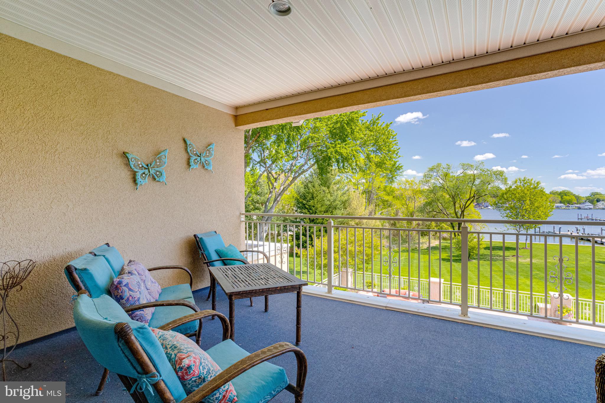 BOWLEYS QUARTERS - Residential