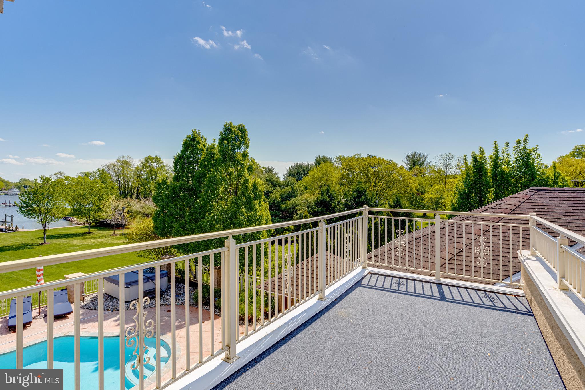 BOWLEYS QUARTERS - Residential