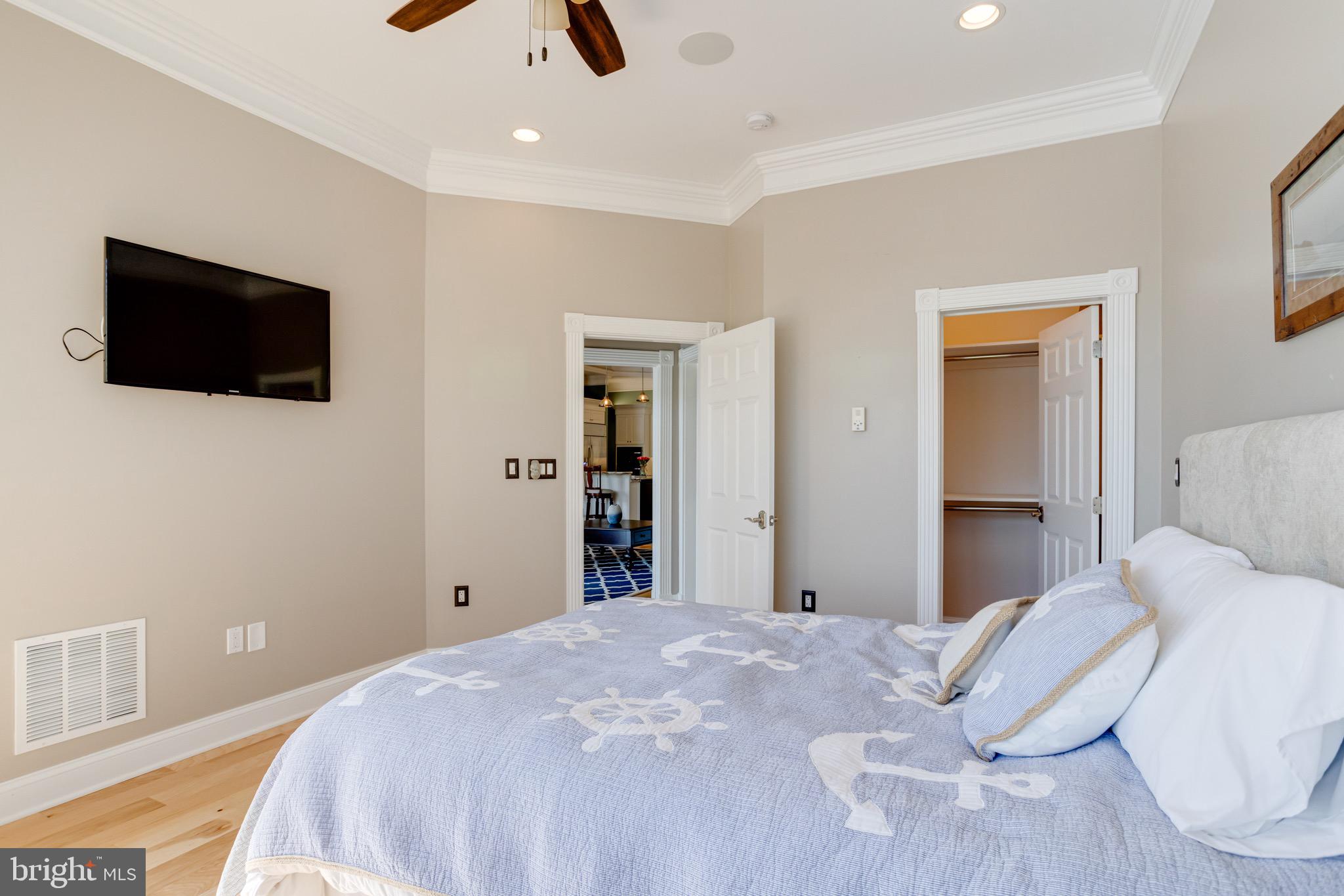 BOWLEYS QUARTERS - Residential