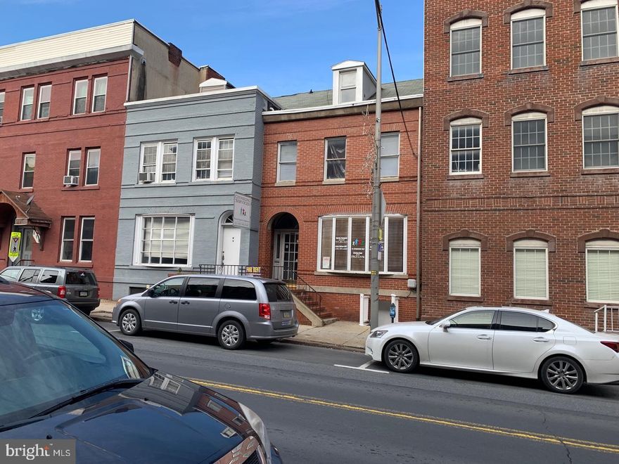 Investor alert, down town Pottsville multifamily/ commercial property.  212 and 214 w market street  has 5 residential units all currently rented but one which will be filled shortly. All tenants are tidy and pay rent early or on time. First floor is commercial office space, currently one big unit but could be split back into two separate spaces or more residential space with proper variance and city approval. All units are one bedroom or studio type lay out. Currently bring in 3175.00 per month with all Residental units filled. One of the tenants helps out with property as a live in super for reduced rent. All tenants pay their own electric. Owner pays common electric, water sewer trash and gas heat. Rear rubber roof and shingle roof replaced in 2024. property also has newer hot water heaters and gas furnace. Showing to take place after accepted offer as to not disturb tenants per owner instructions. Office space and basement mechanicals can be shown. Cash or commercial financing only.