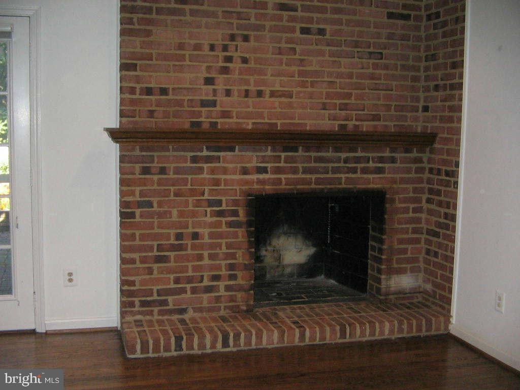 MADISON OF MCLEAN - Residential Lease