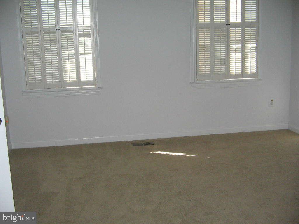 MADISON OF MCLEAN - Residential Lease