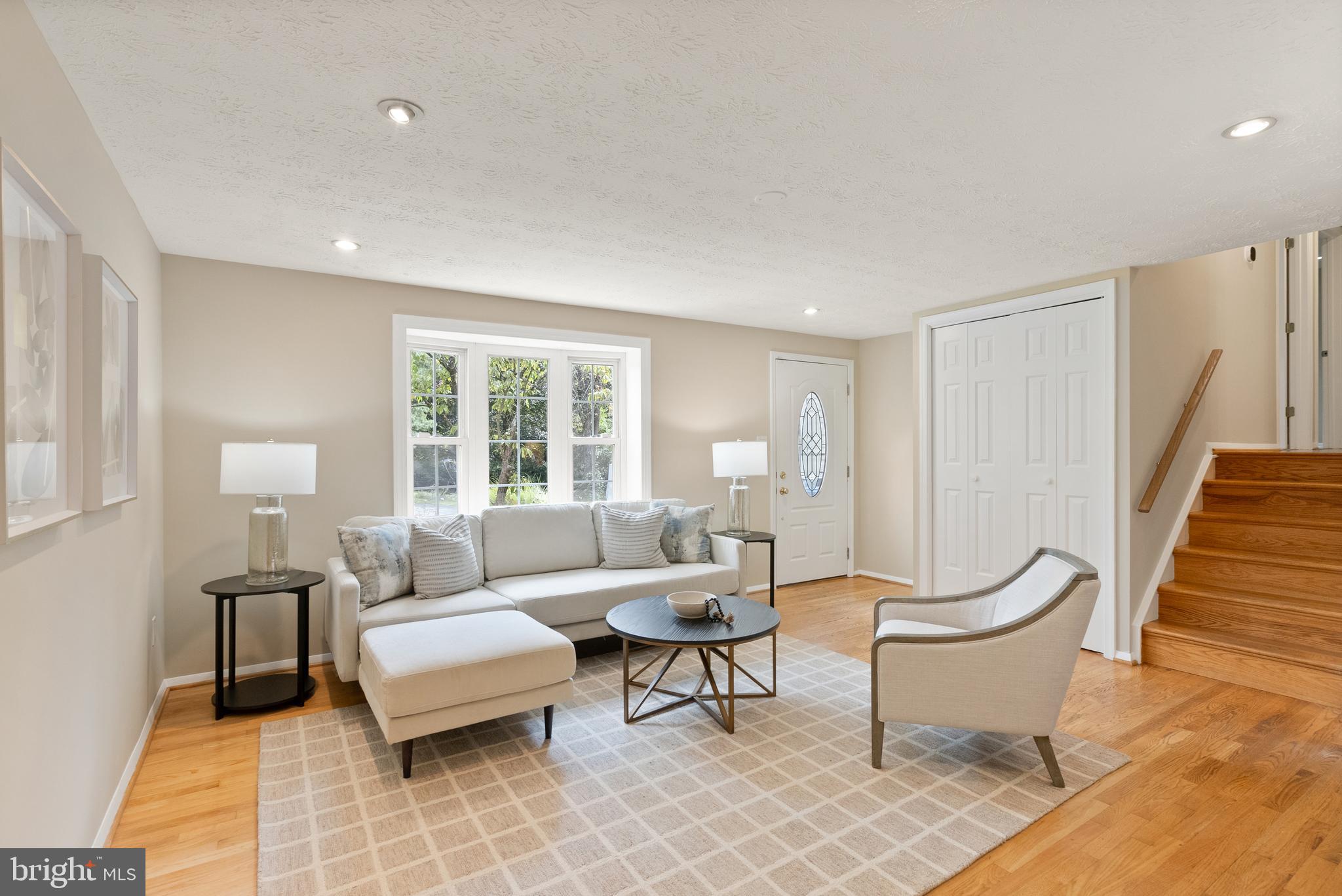 FIVE OAKS PLACE - Residential