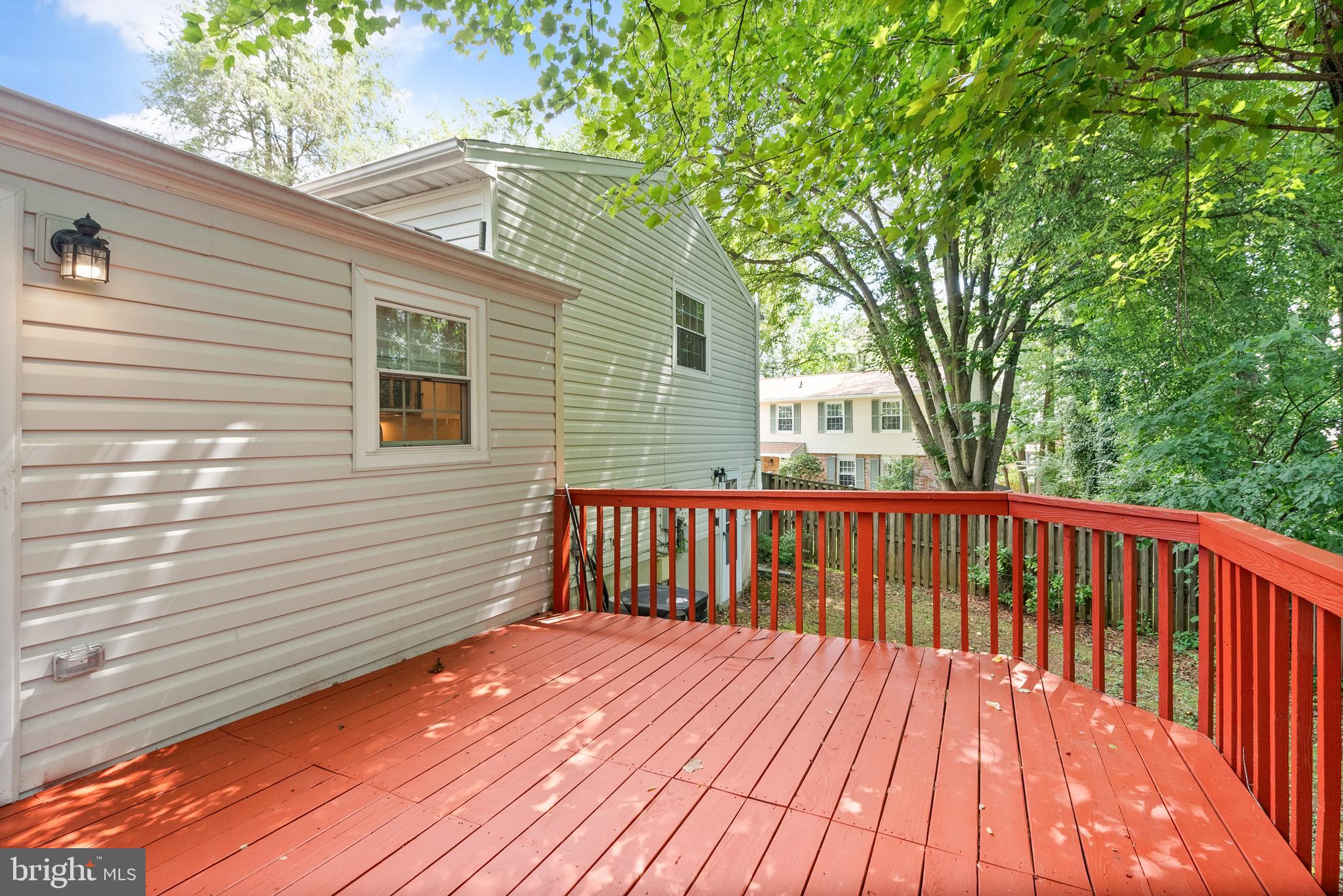 FIVE OAKS PLACE - Residential