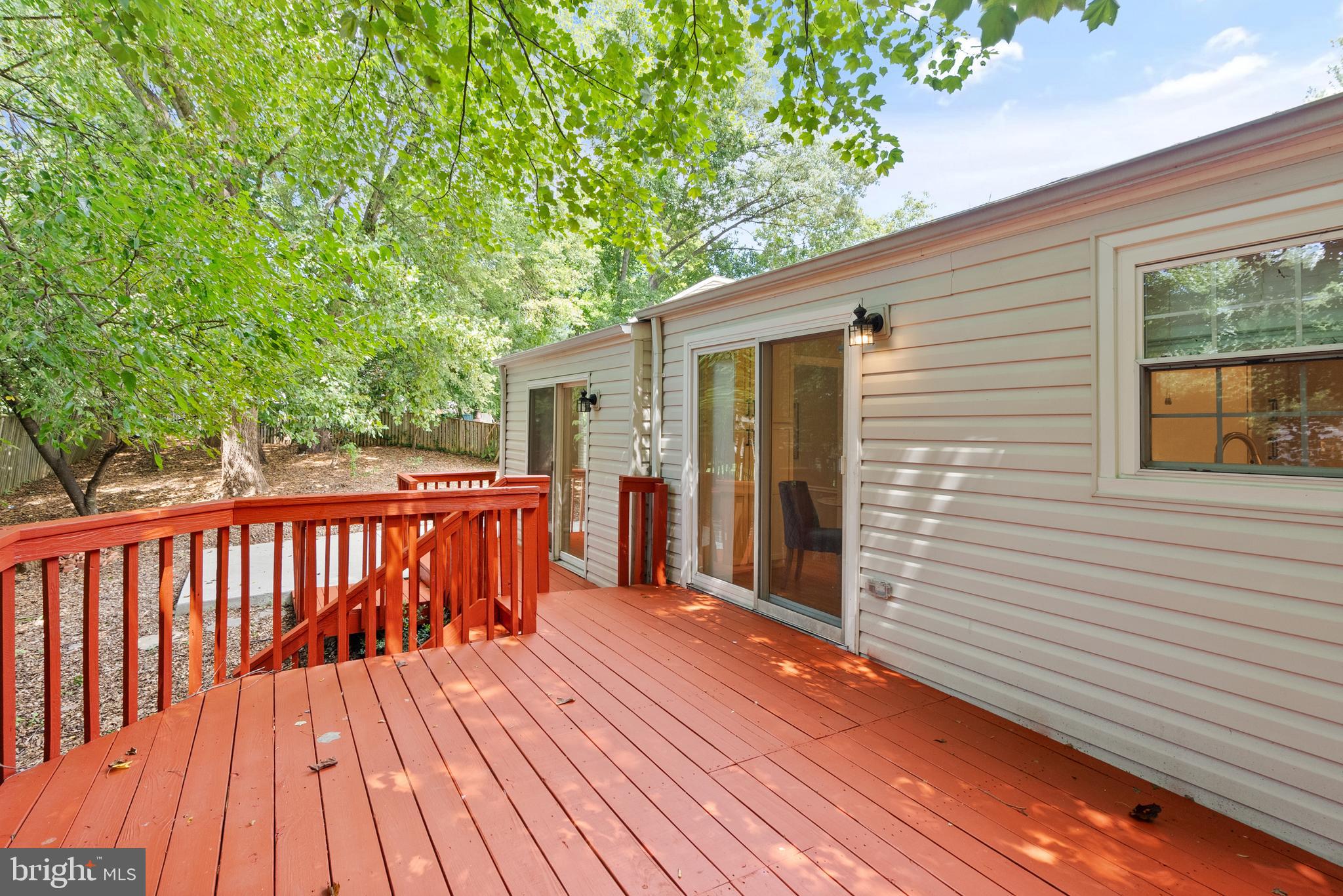 FIVE OAKS PLACE - Residential