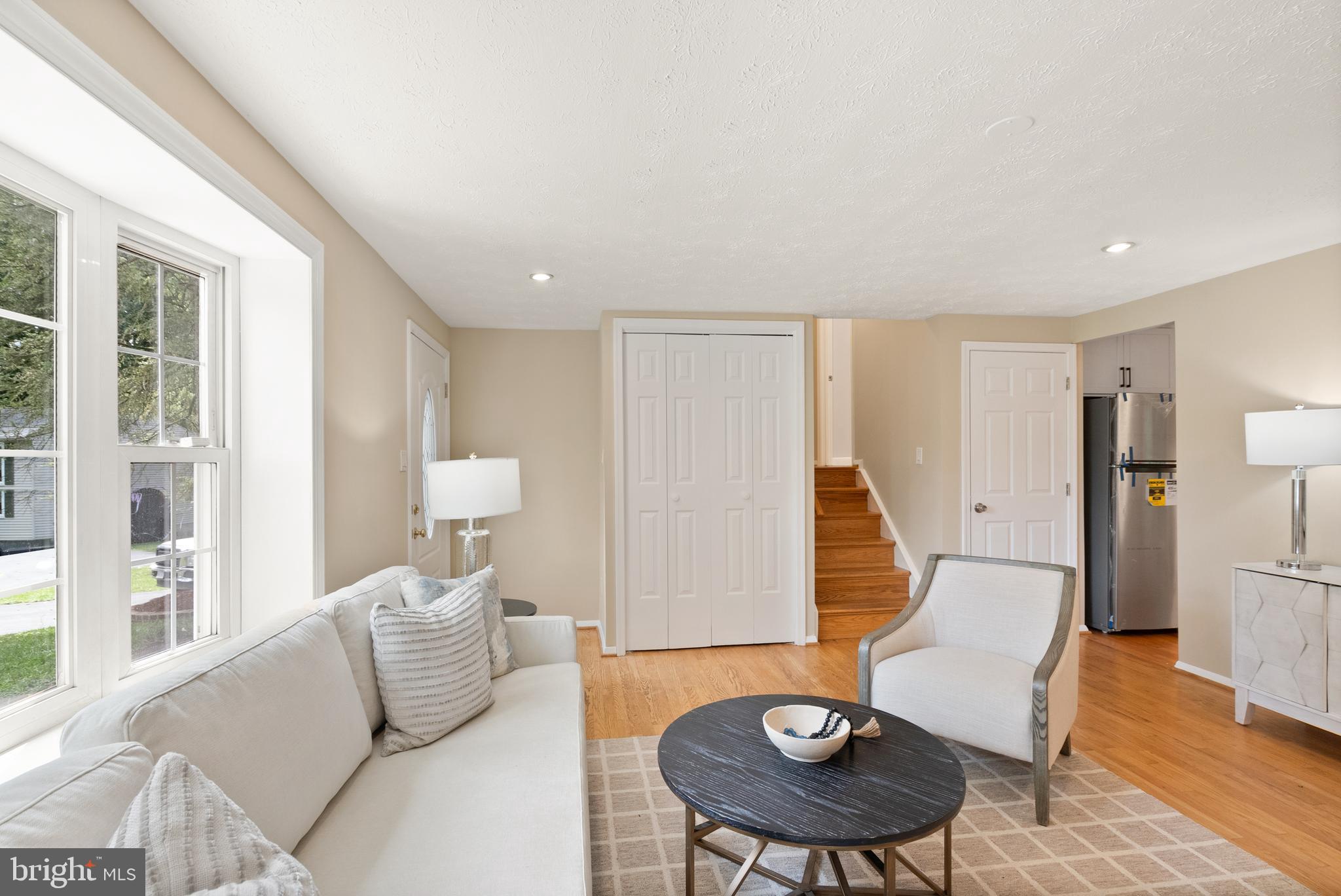 FIVE OAKS PLACE - Residential