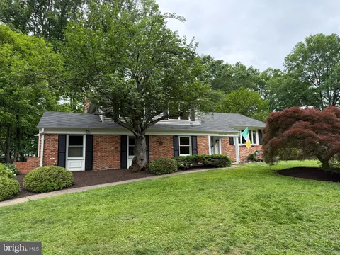 1716 Saddle Ridge Court, Vienna, VA MLS: VAFX2238588