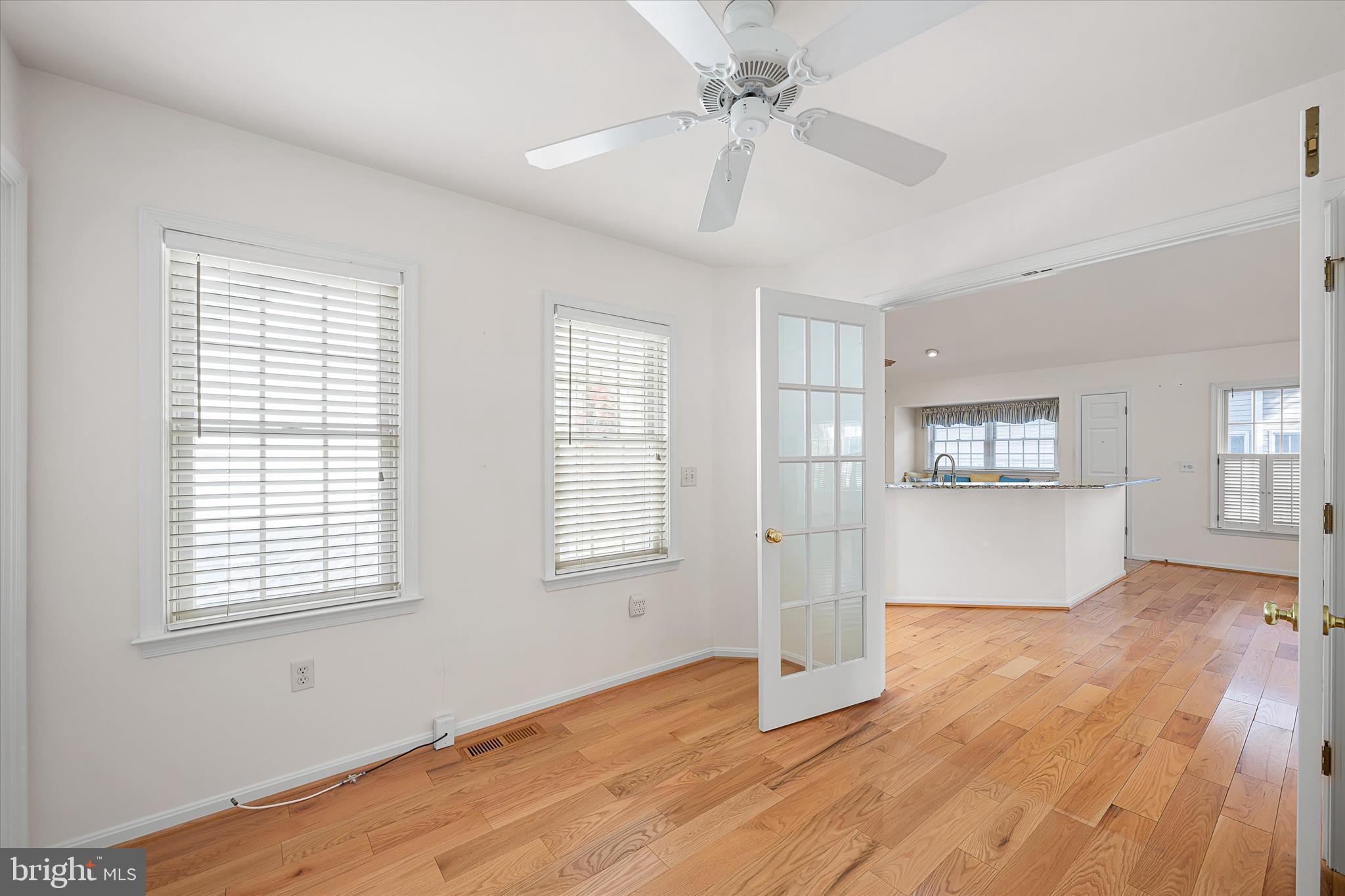 SALT POND - Residential