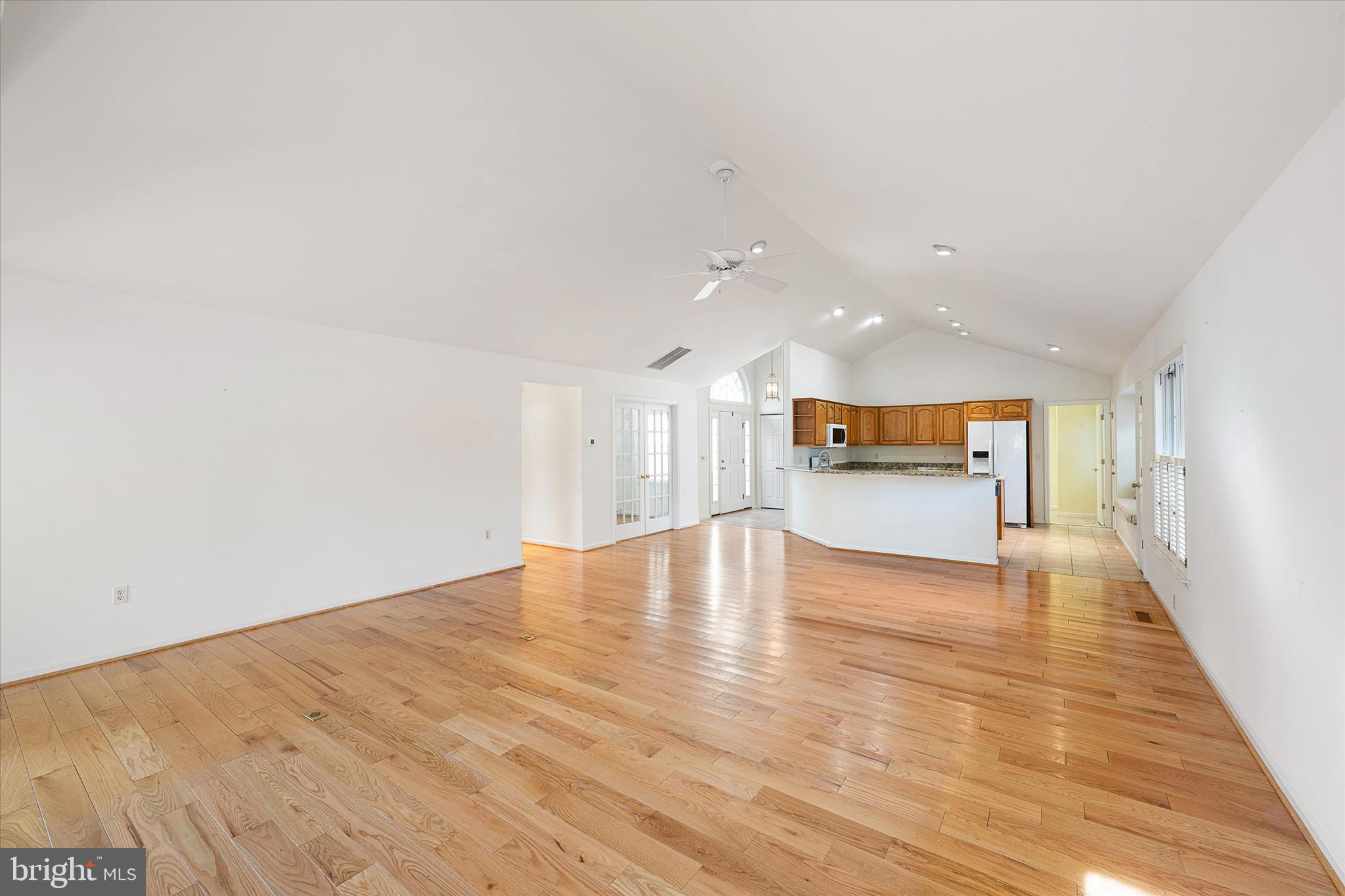 SALT POND - Residential