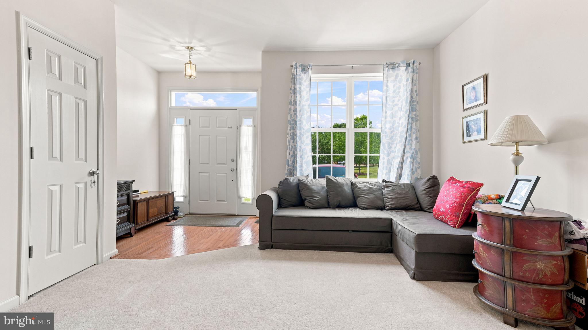 381 MANOR CIRCLE