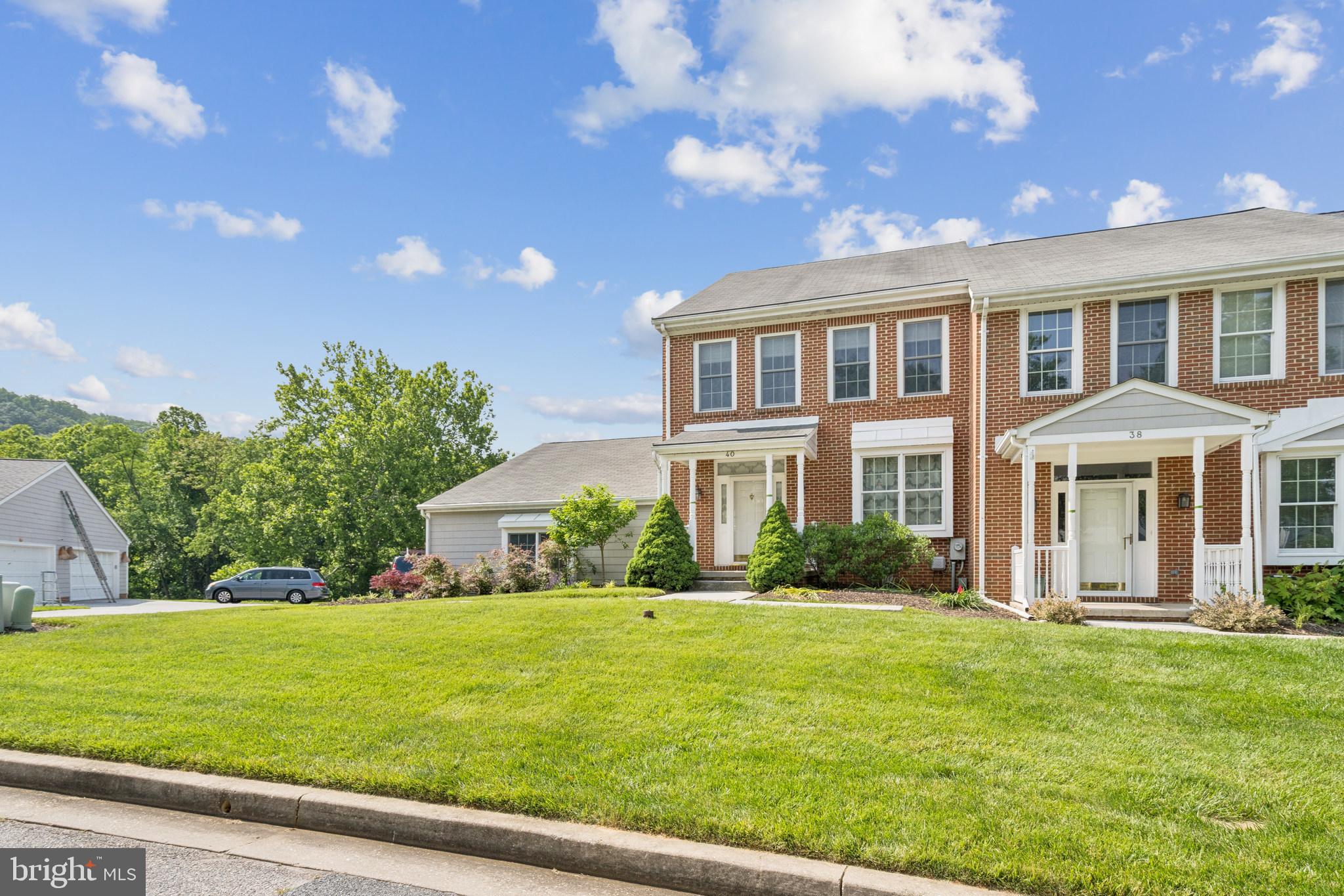 40 IRON MILL GARTH