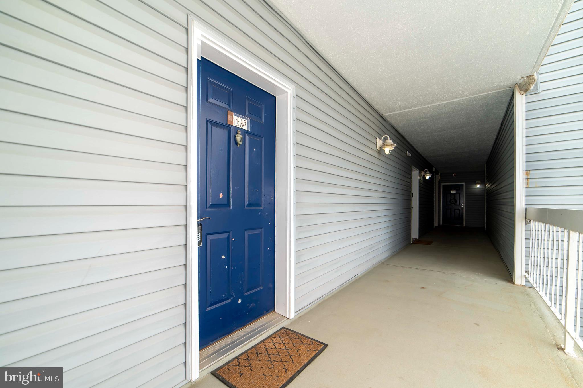 FOUR WINDS AT OAKTON - Residential